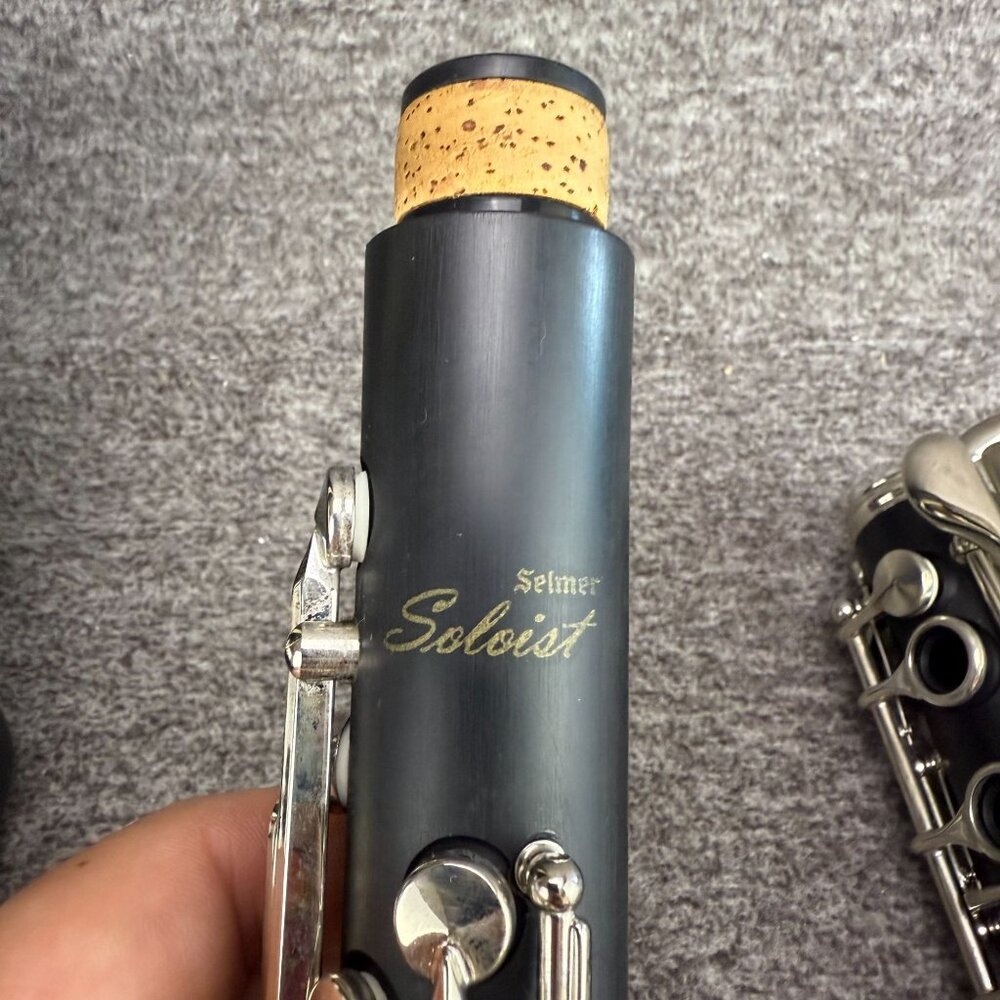 ✅Selmer Bb Clarinet Soloist 300  Case & Accessories Serial P0193283 CLSOL300R - Picture 7 of 14